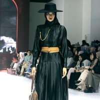 Inilah koleksi terbaru brand Zaskia Zungkar Signature, di ajang Jakarta Fashion Week 2025, bertempat di City Hall, Pondok Indah mall 3, Jakarta Selatan, Jumat [25/10/2024]. Foto: Mohammad Abduh/detikcom.