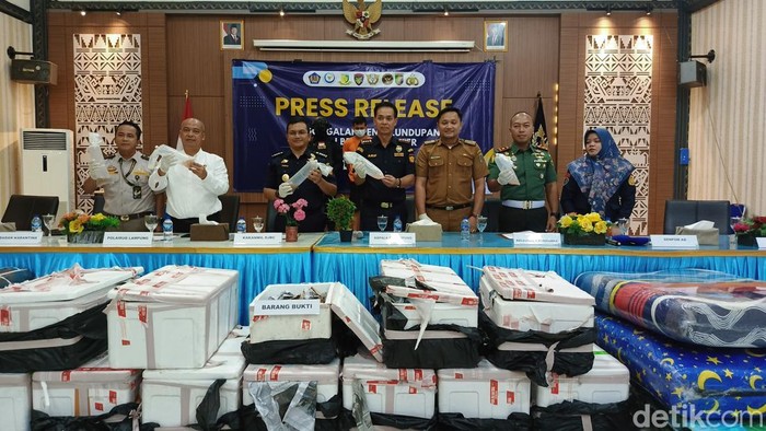 KPPBC TMP B Bandar Lampung menggagalkan upaya penyeludupan BBL