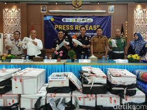 Bea Cukai Bandar Lampung Gagalkan Penyeludupan 60 Ribu BBL Senilai Rp 9,1 M