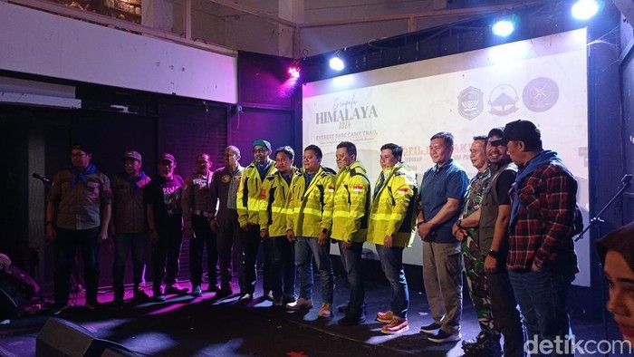 Lima pendaki asal Tasikmalaya yang akan menaklukkan Gunung Everest.