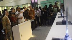 Potret Menteri Fadli Zon Buka Pameran Keris Nusantara Potret Menteri Fadli Zon Buka Pameran Keris Nusantara