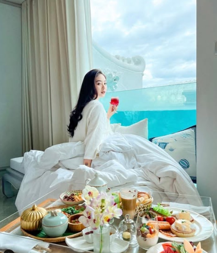 Natasha Wilona, Si Cantik yang Suka Wisata Kuliner di Berbagai Negara Natasha Wilona, Si Cantik yang Suka Wisata Kuliner di Berbagai Negara