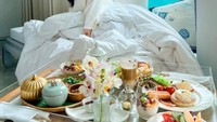Terakhir ini mewahnya menu sarapan Natasha saat liburan di salah satu hotel bintang lima di Chiang Mai, Thailand. Foto: Instagram @natashawilona12