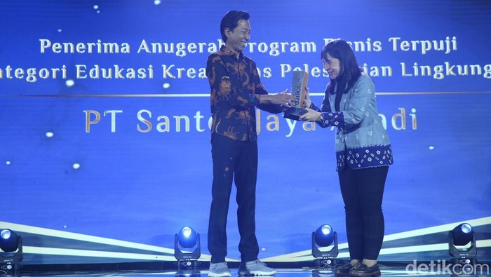 penerima anugerah detikjatim awards 2025 kategori akselerasi perusahaan berkelanjutan
