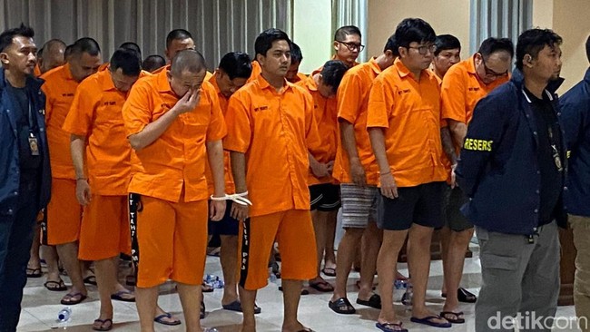 November 2024: Pegawai Komdigi Beking Judol hingga Manusia Rp 2.000 T ke RI