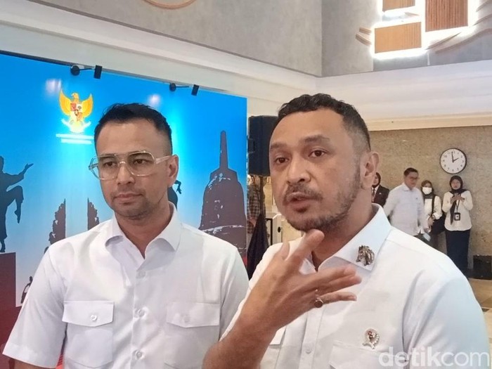 raffi ahmad Raffi Ahmad dan Giring saat ditemui di kawasan Jakarta.