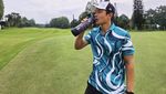 Gaya Keren Rio Haryanto Makan Seafood hingga ke Kopi Asiang