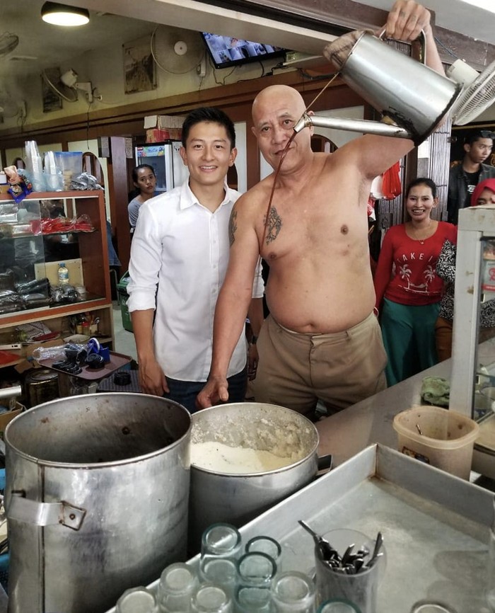 Serunya Momen Rio Haryanto Makan Seafood hingga ke Kopi Asiang