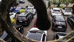 Puluhan Mobil Mewah Disita di Kasus Mafia Judol Komdigi
