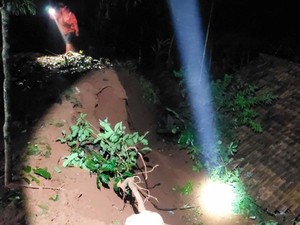 Tebing Longsor Timpa Rumah di Ciamis, Satu Keluarga Mengungsi