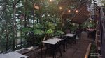 Sejenak Nikmati Sejuknya Bandung di Kafe Kopi Bawah Pohon