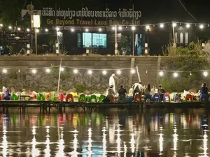 Horor di Vang Vieng, Minuman di Bar Cuma Laku 3 per Malam