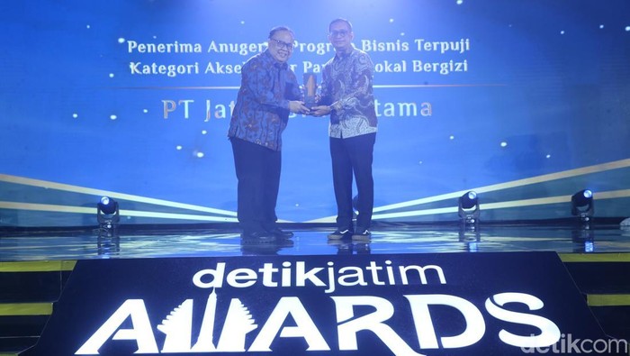 anugerah program bisnis terpuji dari detikjatim awards