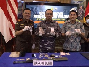 Satu Pelaku Ditangkap, TNI AL Amankan Sabu dan Senjata di Perairan Batam