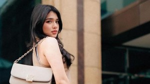 Kini, Davina Karamoy terus menarik perhatian. Foto: Instagram Davina Karamoy
