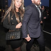 Dalam putusan terbaru, pengadilan Dublin memerintahkan McGregor membayar kompensasi hampir 248.603 euro atau sekitar Rp 4,1 miliar. Foto: Brian Lawless/PA Images via Getty Images