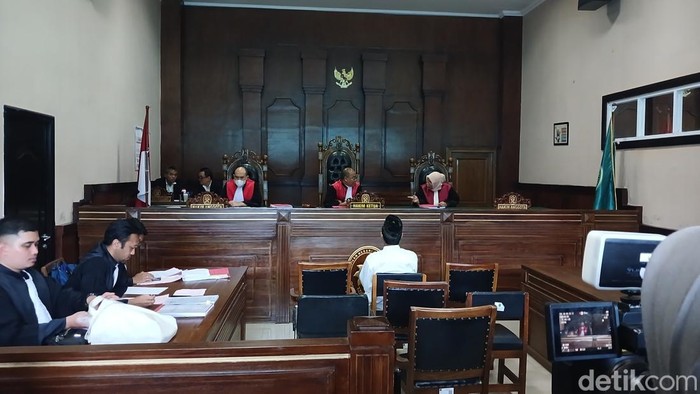 eks ob inul daratista
