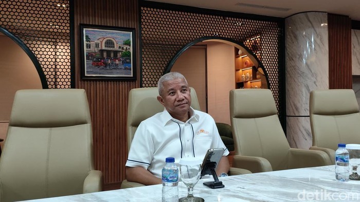 Ketua Harian Forum SATHU Artha Hanif dalam pertemuan Forum SATHU di Wisma Maktour, Cawang, Jakarta Timur, Selasa (26/11/2024).