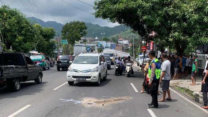 Olah TKP kecelakaan di wilayah Kecamatan Wonogiri Kota, Senin (26/11/2024).