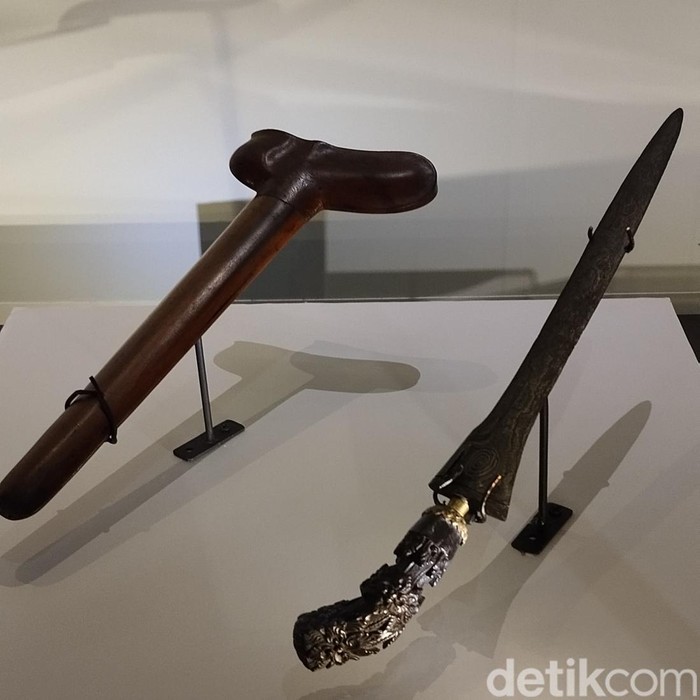 Pameran Pesona Keris Nusantara digelar di Museum Nasional Indonesia (MNI), Jakarta Pusat. Pameran Pesona Keris Nusantara digelar di Museum Nasional Indonesia (MNI), Jakarta Pusat.