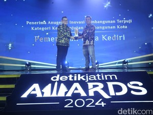 Pemkot Kediri Raih detikJatim Award Kategori Keberlanjutan Pembangunan Kota