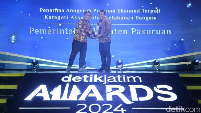 penghargaan untuk instansi anugerah program bisnis terpuji