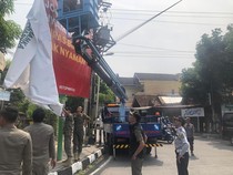 Persiapan Coblosan Pilkada Jogja Besok: Distribusi Logistik-Copot APK