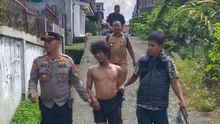 Pria di Medan ditangkap karena kerap ancam ibu kandungnya pakai parang. (Istimewa)