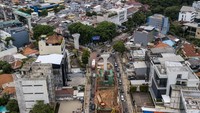 Saat ini progres pembangunan LRT (Light Rail Transit) Jakarta fase 1B rute Velodrome-Manggarai telah mencapai 38,16 persen. 