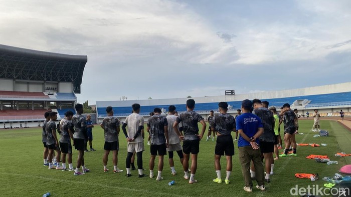 Suasana latihan PSIM Jogja di Stadion Mandala Krida, Umbulharjo, Kota Jogja, Selasa (26/11/2024).