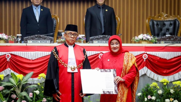 Rieke Suryaningsih resmi dilantik sebagai Wakil Ketua DPRD Kota Bandung