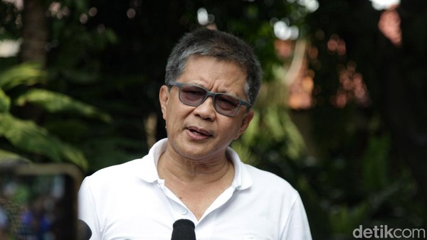 Rocky Gerung Sowan ke Pramono Anung