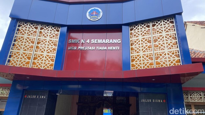 SMKN 4 Semarang, Kelurahan Mugassari, Kecamagan Semarang, Selasa (26/11/2024).