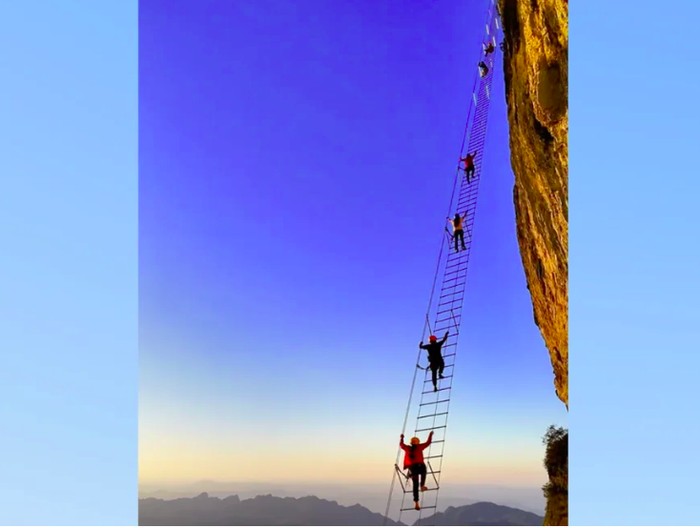 Tianti, tangga langit di China