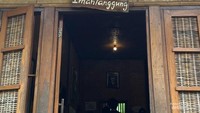 rumah adat kampung cireundeu