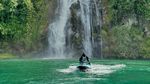 Gaya Umi Pipik Naik Jetski, Cadar dan Baju Syari Bukan Halangan