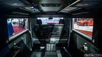 Lexus LM terbaru, yaitu LM 500h 4-Seater hadir dengan powertrain baru Turbo-Hybrid Electric.