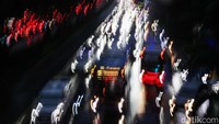 Kemacetan di Jakarta menjadi salah satu masalah pelik yang belum juga terselesaikan. Kemacetan Jakarta ditaksir menimbulkan kerugian hingga ratusan triliun. 