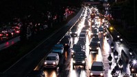 Pada tahun 2023, dalam data yang dirilis TomTom Traffix Index dalam survei di 387 kota di dunia, Jakarta menduduki peringkat ke-30. Meski posisinya turun, menurut TomTom Traffic Index lalu lintas Jakarta sepanjang 2023 justru makin macet.  