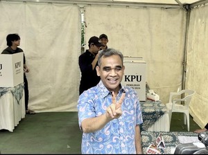 Video: Ketua MPR Pose 2 Jari Seusai Nyoblos di Tangerang