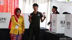 Antusias Warga Jakarta Gunakan Hak Suara di Pilkada Serentak 2024 Antusias Warga Jakarta Gunakan Hak Suara di Pilkada Serentak 2024