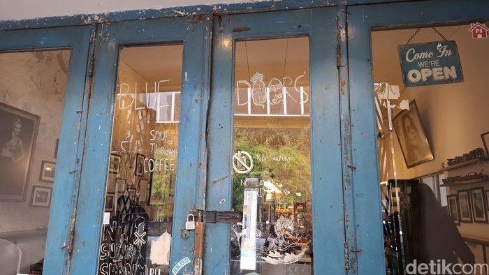 Blue Doors Magic Coffee hingga Tiramisu Creamy di Kafe 'Hidden Gem' di Bandung