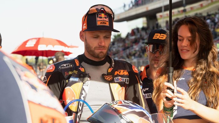 BARCELONA, SPAIN - NOVEMBER 17: Brad Binder of South Africa and Red Bull KTM Factory Racing prepares to start on the grid during the MotoGP race during the Motul Solidarity Grand Prix of Barcelona - Race at Circuit de Barcelona-Catalunya on November 17, 2024 in Barcelona, Spain. (Photo by Mirco Lazzari gp/Getty Images)