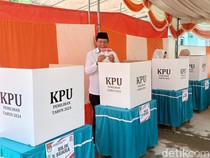 Nyoblos di Dulomo Selatan, Cagub Gorontalo Gusnar Ismail Target 50% Suara