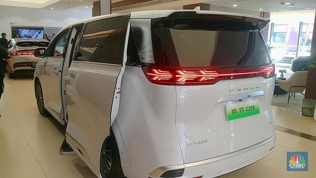 Denza, Mobil Baru BYD Pesaing Alphard Harga di Bawah Rp 1 M. (CNBC Indonesia/Suhendra)