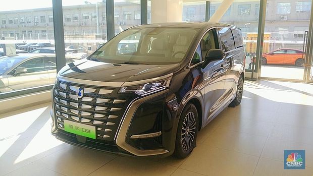 Denza, Mobil Baru BYD Pesaing Alphard Harga di Bawah Rp 1 M. (CNBC Indonesia/Suhendra)