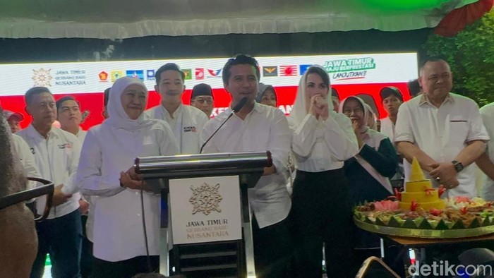 Emil Dardak berpidati di kantor pemenangan