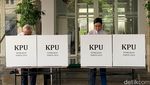 Gaya Menteri Ekonomi Prabowo Nyoblos Pilkada