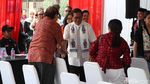 Gaya Pramono dan Keluarga Nyoblos di Cipete Jaksel