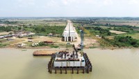 Proyek ini merupakan kelanjutan dari Perjanjian Pengusahaan Jalan Tol (PPJT) yang telah ditandatangani pada 30 September 2024. 